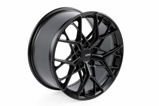 jantes noires APR S3 8V