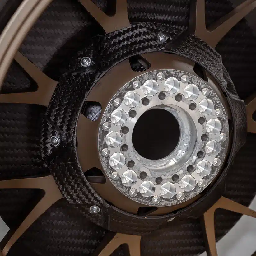 Aero Discs Carbon - GOLD LEAF - Porsche 911 GT3 (992.1) – Image 20