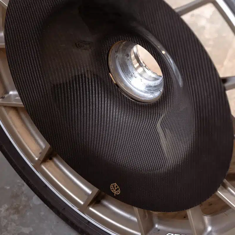 Aero Discs Carbon - GOLD LEAF - Porsche 911 GT3 (992.1) – Image 14