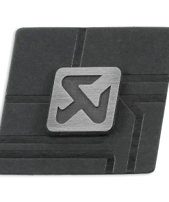 Pin's logo en relief AKRAPOVIC – Image 3