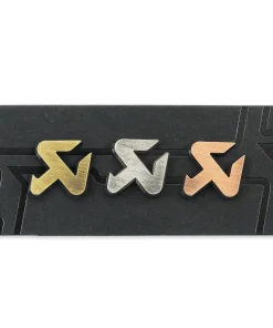 Pin's logo découpé AKRAPOVIC